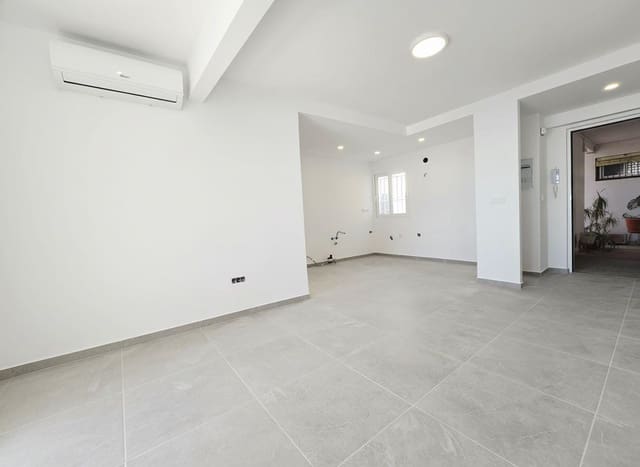 2 camera da letto Attico in vendita in Las Piscinas Naturales, Torrevieja - 234.000 € (Rif: 9448696)