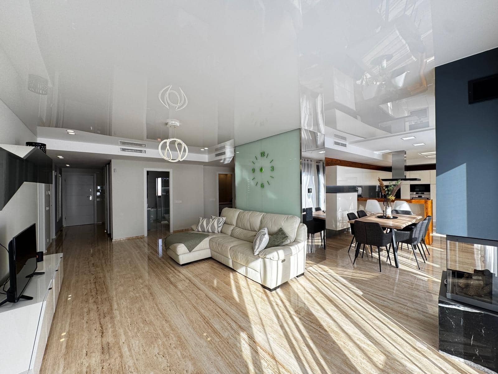 4 soverom Penthouse til salgs i Torrevieja med svømmebasseng - € 529 900 (Ref: 9448698)