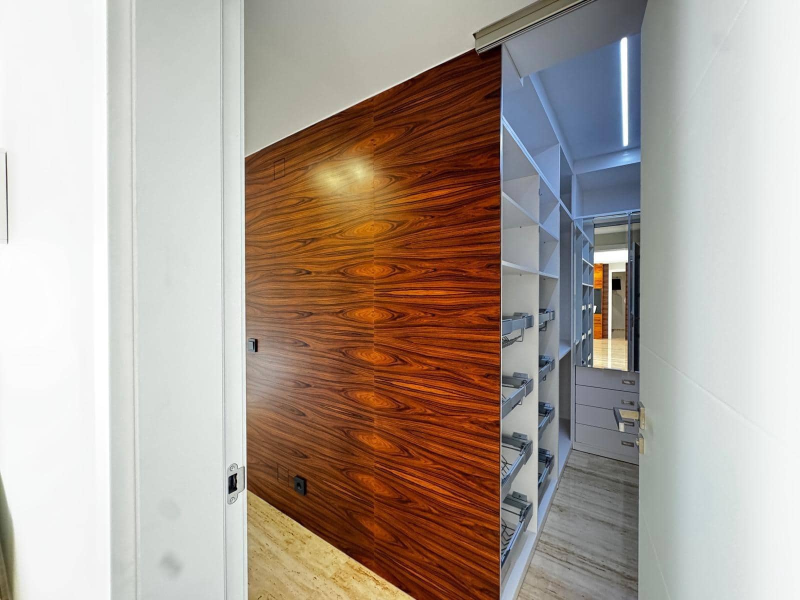 4 soverom Penthouse til salgs i Torrevieja med svømmebasseng - € 529 900 (Ref: 9448698)