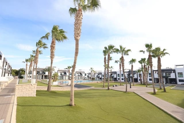 2 sovrum Bungalow till salu i Orihuela med pool garage - 270 000 € (Ref: 9450955)