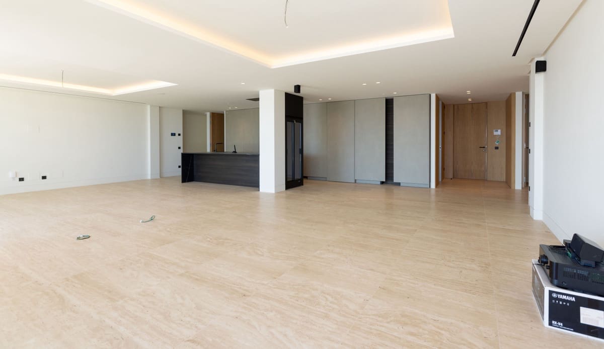 2 bedroom Apartment for sale in Estepona with pool - € 3,003,000 (Ref: 9451525)