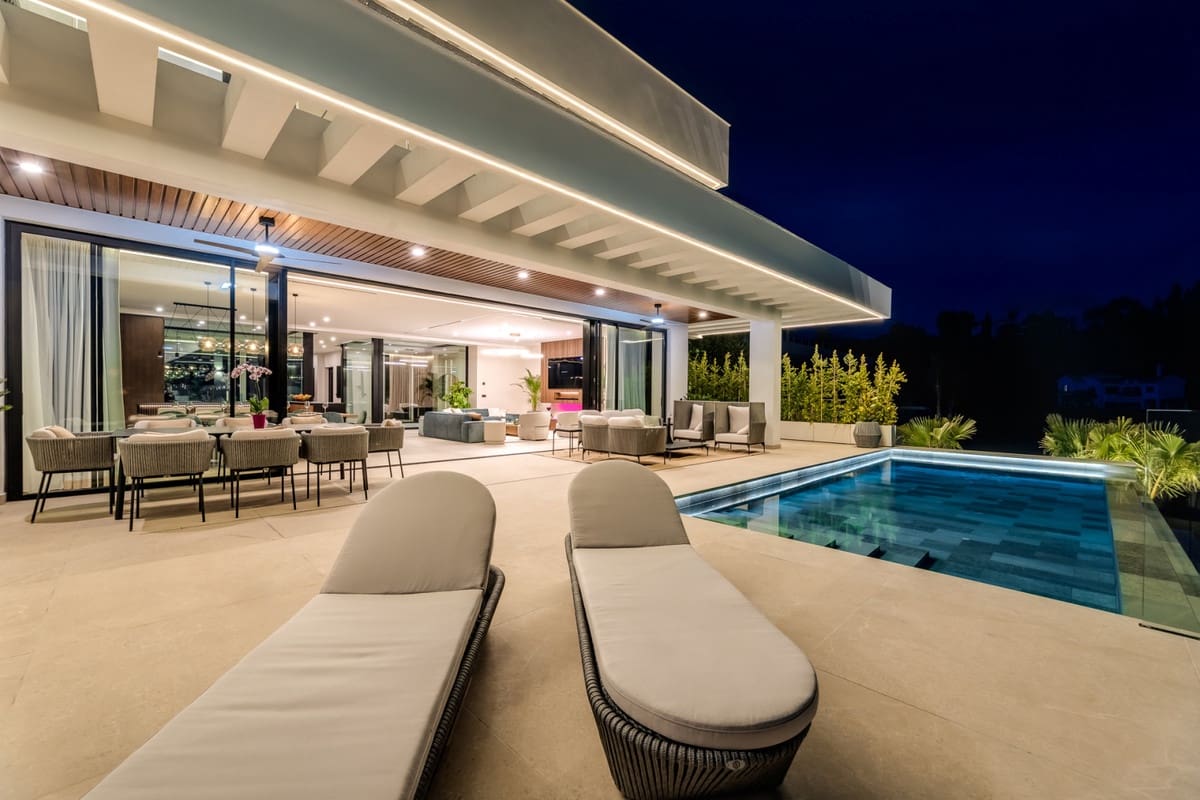 6 Zimmer Villa zu verkaufen in El Madronal mit Pool - 7.000.000 € (Ref: 9451526)