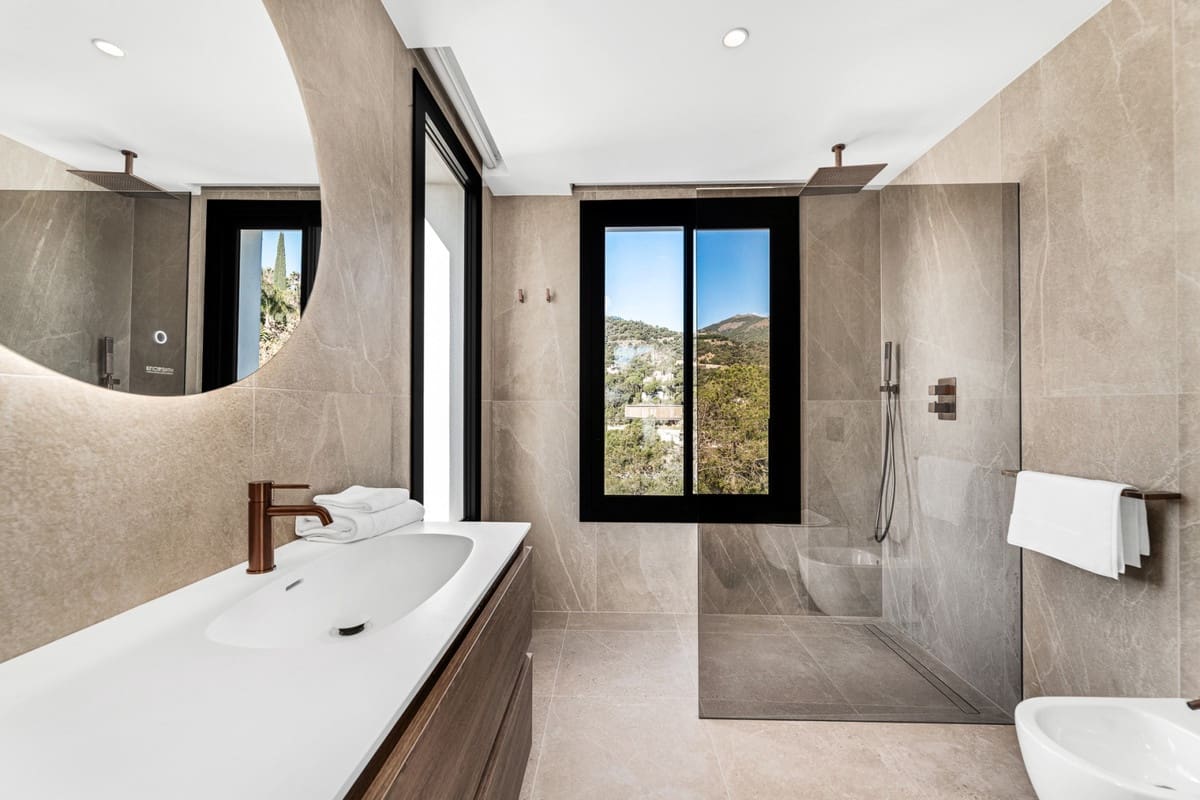 6 slaapkamer Villa te koop in El Madronal met zwembad - € 7.000.000 (Ref: 9451526)