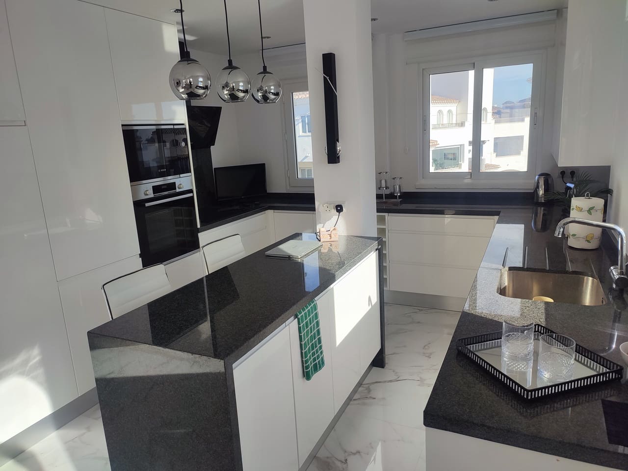 2 slaapkamer Appartement te koop in Avileses met zwembad garage - € 219.995 (Ref: 9452000)