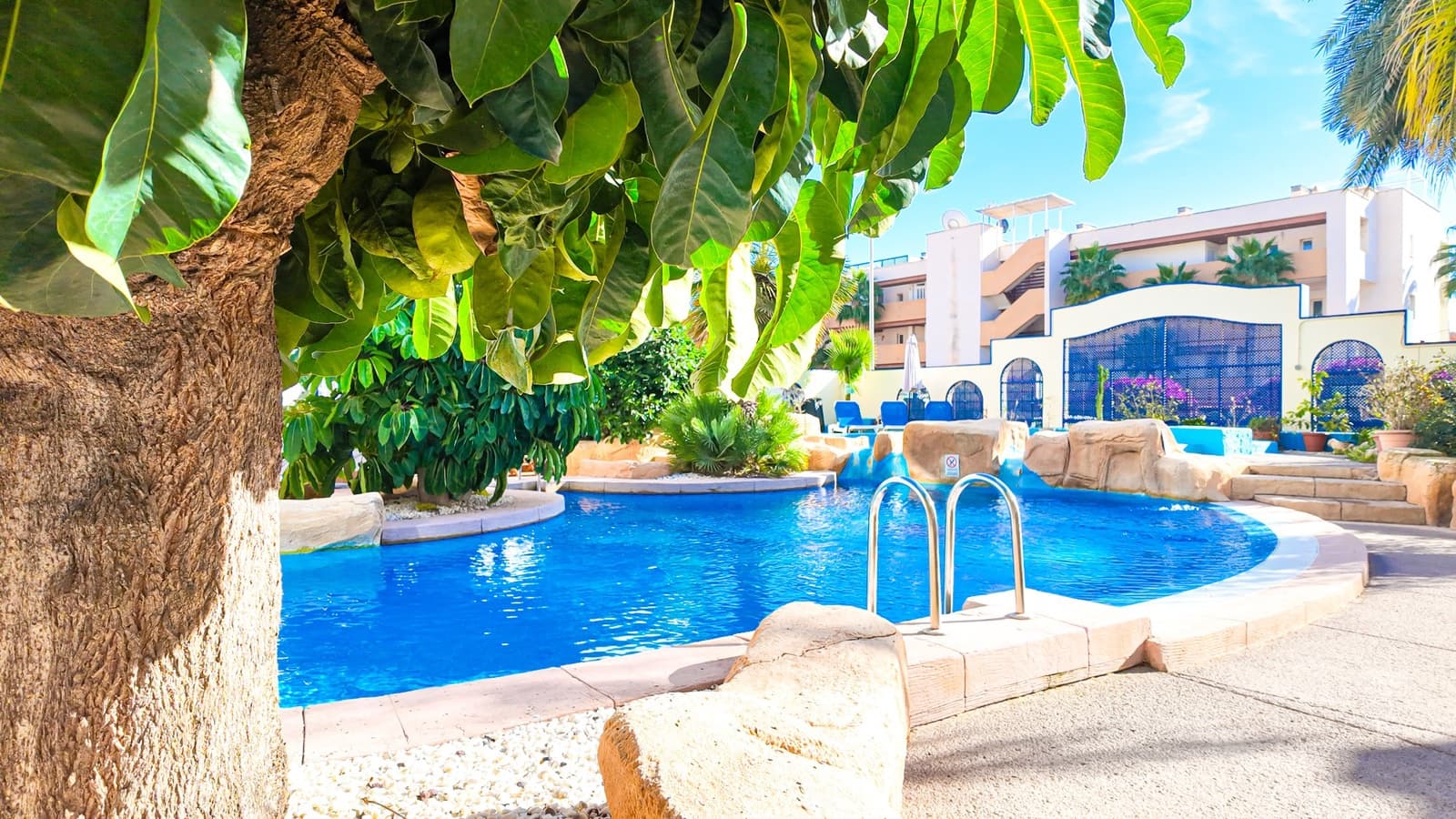 2 sovrum Lägenhet till salu i Orihuela Costa med pool - 169 000 € (Ref: 9452001)