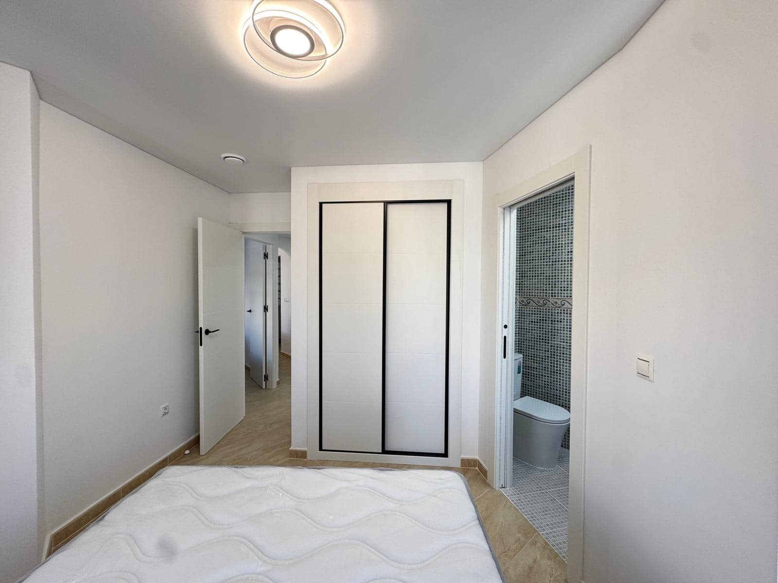 3 sypialnia Apartament na sprzedaż w Torrevieja - 189 900 € (Ref: 9452005)