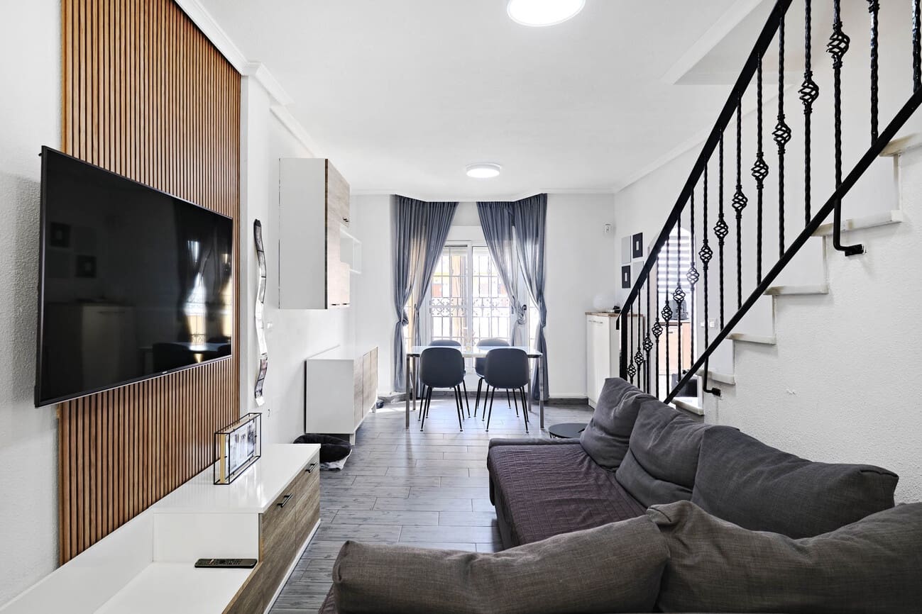 3 makuuhuone Paritalo myytävänä paikassa Guardamar del Segura - 199 900 € (Ref: 9452766)