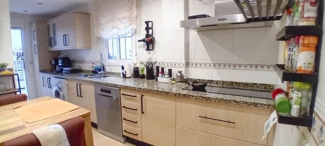 3 soveværelse Byhus til salg i Mijas Costa, Mijas med garage - € 439.500 (Ref: 9453212)