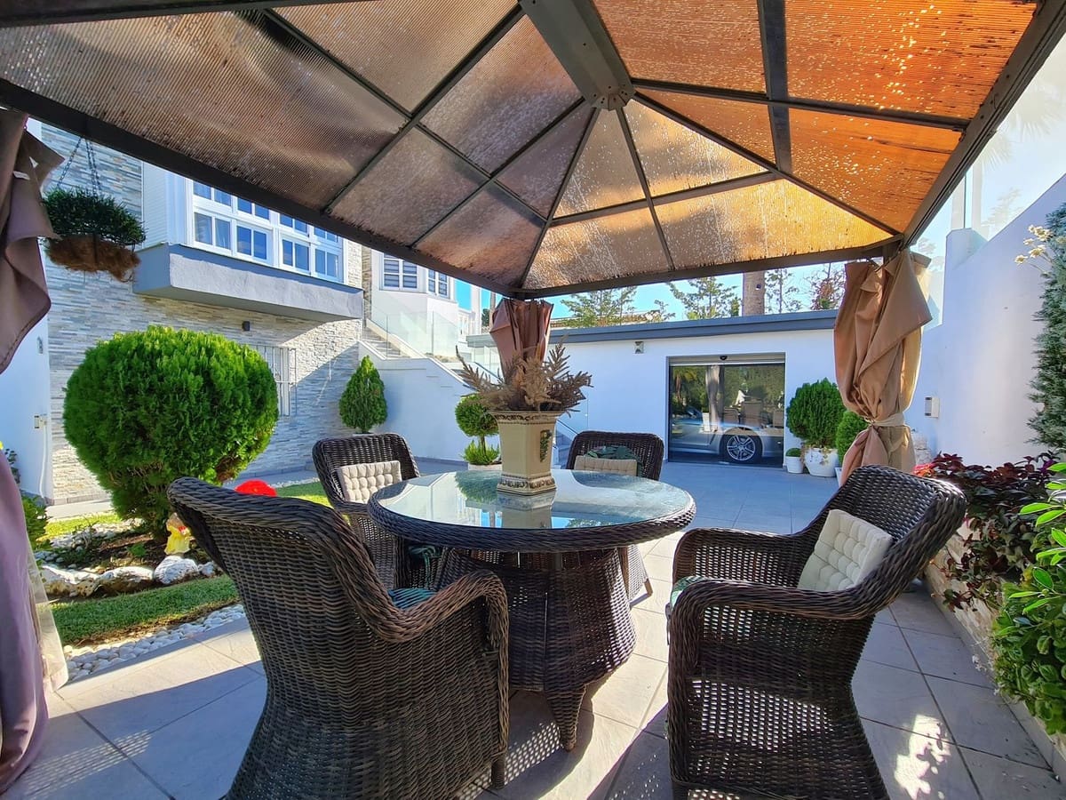 3 sypialnia Willa na sprzedaż w Estepona - 1 150 000 € (Ref: 9453213)