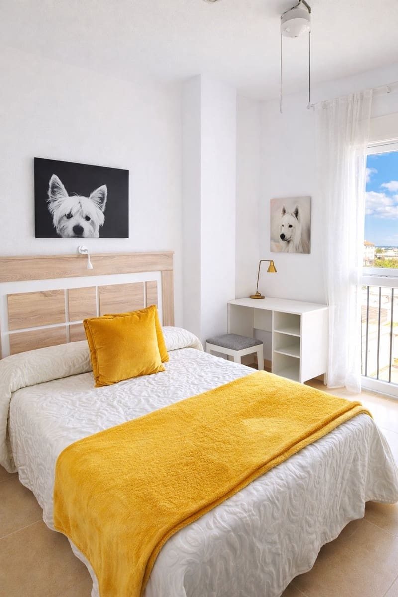 3 bedroom Apartment for sale in San Luis de Sabinillas - € 291,000 (Ref: 9453214)