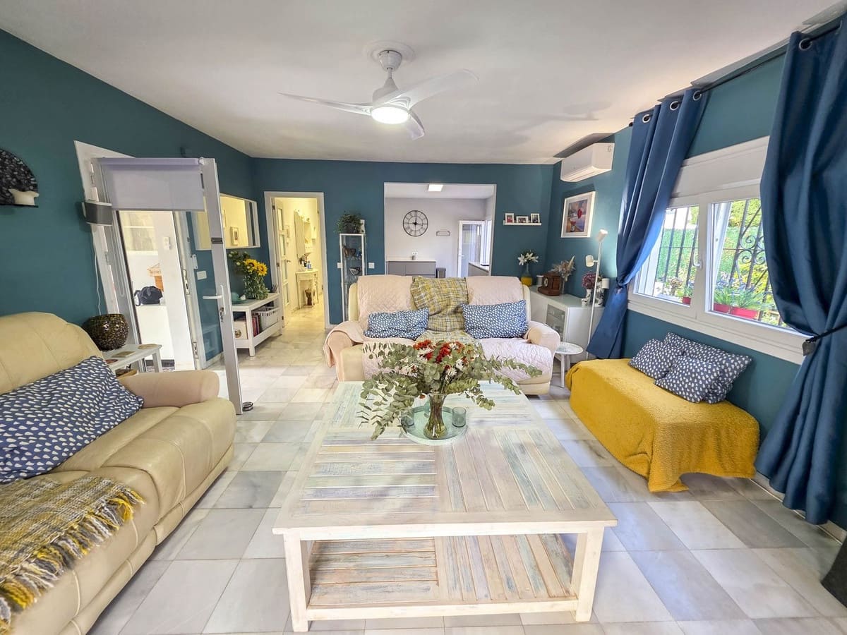 4 chambre Villa/Maison à vendre à La Duquesa / Puerto de la Duquesa avec piscine garage - 860 000 € (Ref: 9453215)