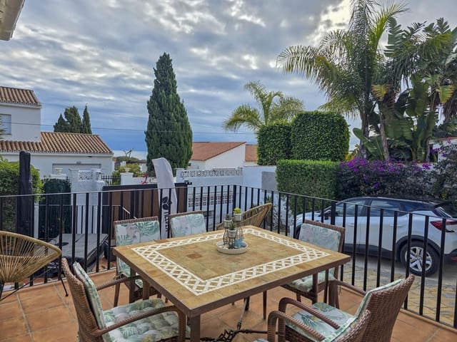 4 chambre Villa/Maison à vendre à La Duquesa / Puerto de la Duquesa, Manilva avec piscine garage - 860 000 € (Ref: 9453215)