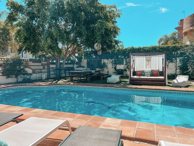 5 slaapkamer Villa te koop in Casco Antiguo, Marbella - € 1.600.000 (Ref: 9453218)