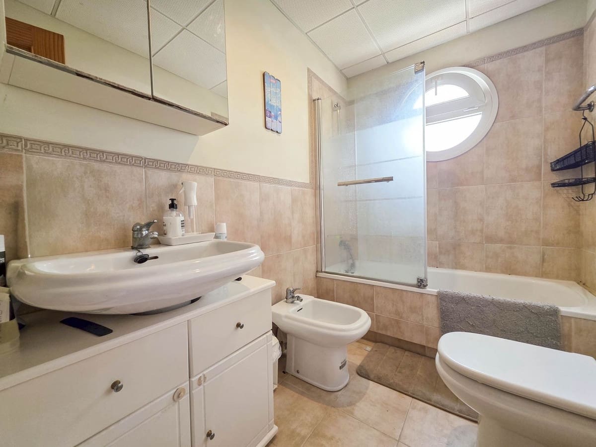 3 Zimmer Haus zu verkaufen in Manilva mit Garage - 340.000 € (Ref: 9453220)