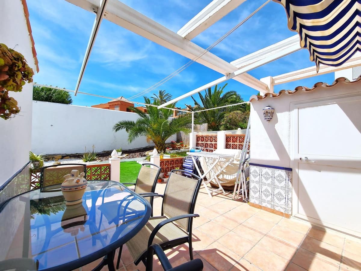 1 bedroom Apartment for sale in Manilva with pool - € 213,000 (Ref: 9453222)