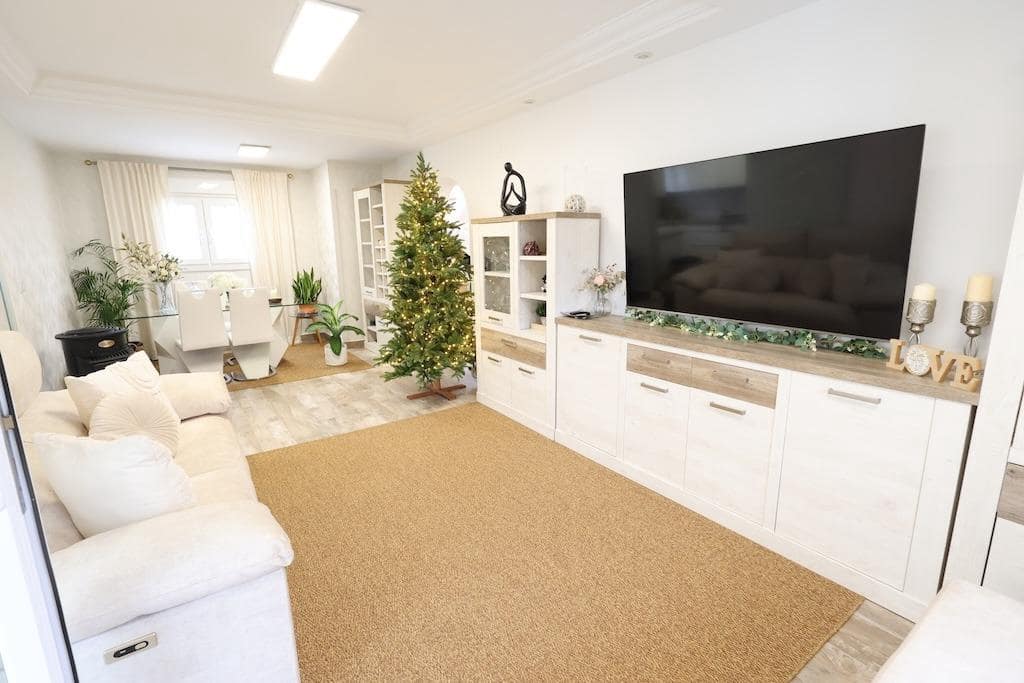 4 quarto Moradia para venda em San Miguel de Salinas com piscina garagem - 461 318 € (Ref: 9456144)