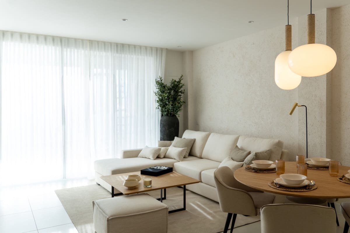 2 soveværelse Lejlighed til salg i Fuengirola med swimmingpool - € 599.000 (Ref: 9459760)