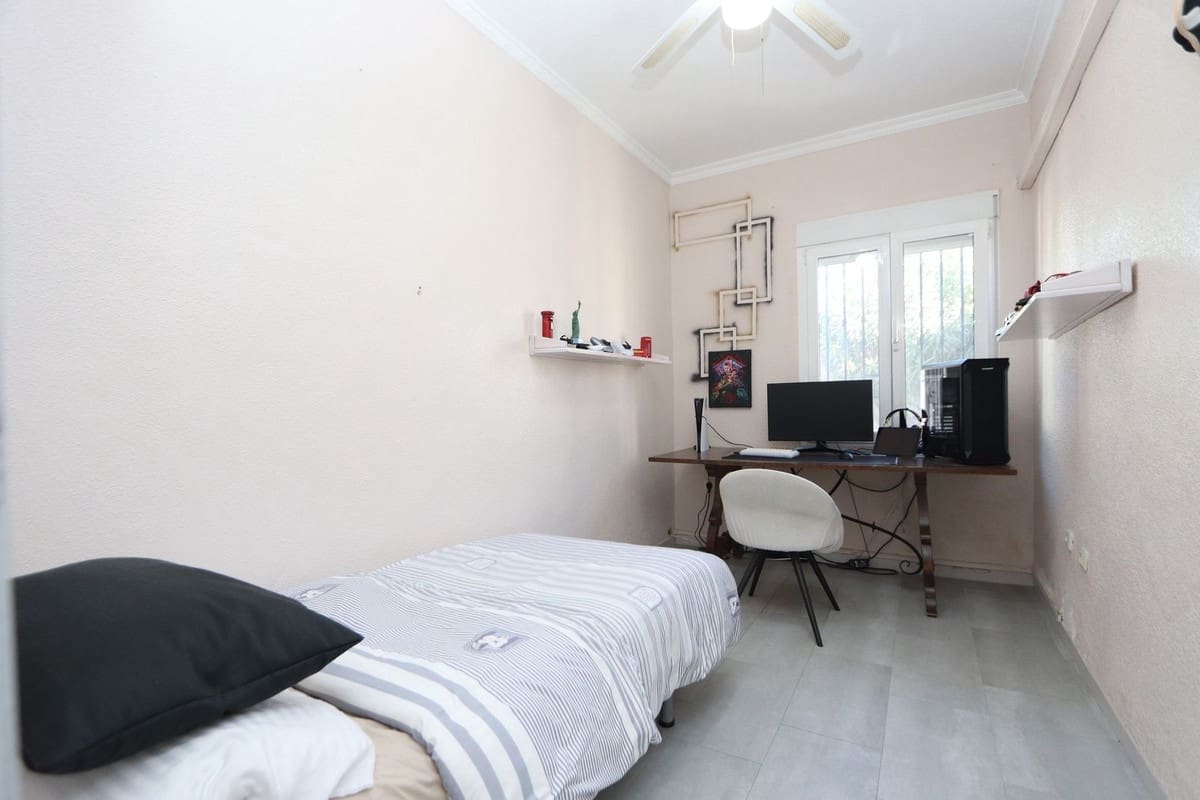 6 quarto Moradia para venda em Ciudad Quesada com piscina garagem - 482 000 € (Ref: 9459763)