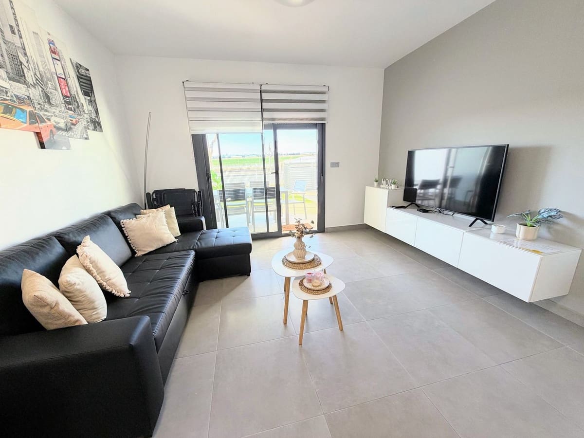 Apartamento de 2 habitaciones en Pilar de la Horadada en venta con piscina garaje - 219.900 € (Ref: 9461963)