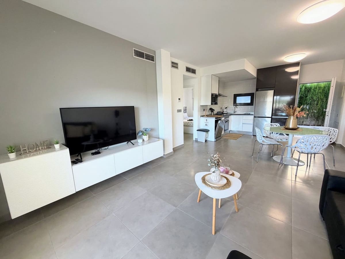 Apartamento de 2 habitaciones en Pilar de la Horadada en venta con piscina garaje - 219.900 € (Ref: 9461963)