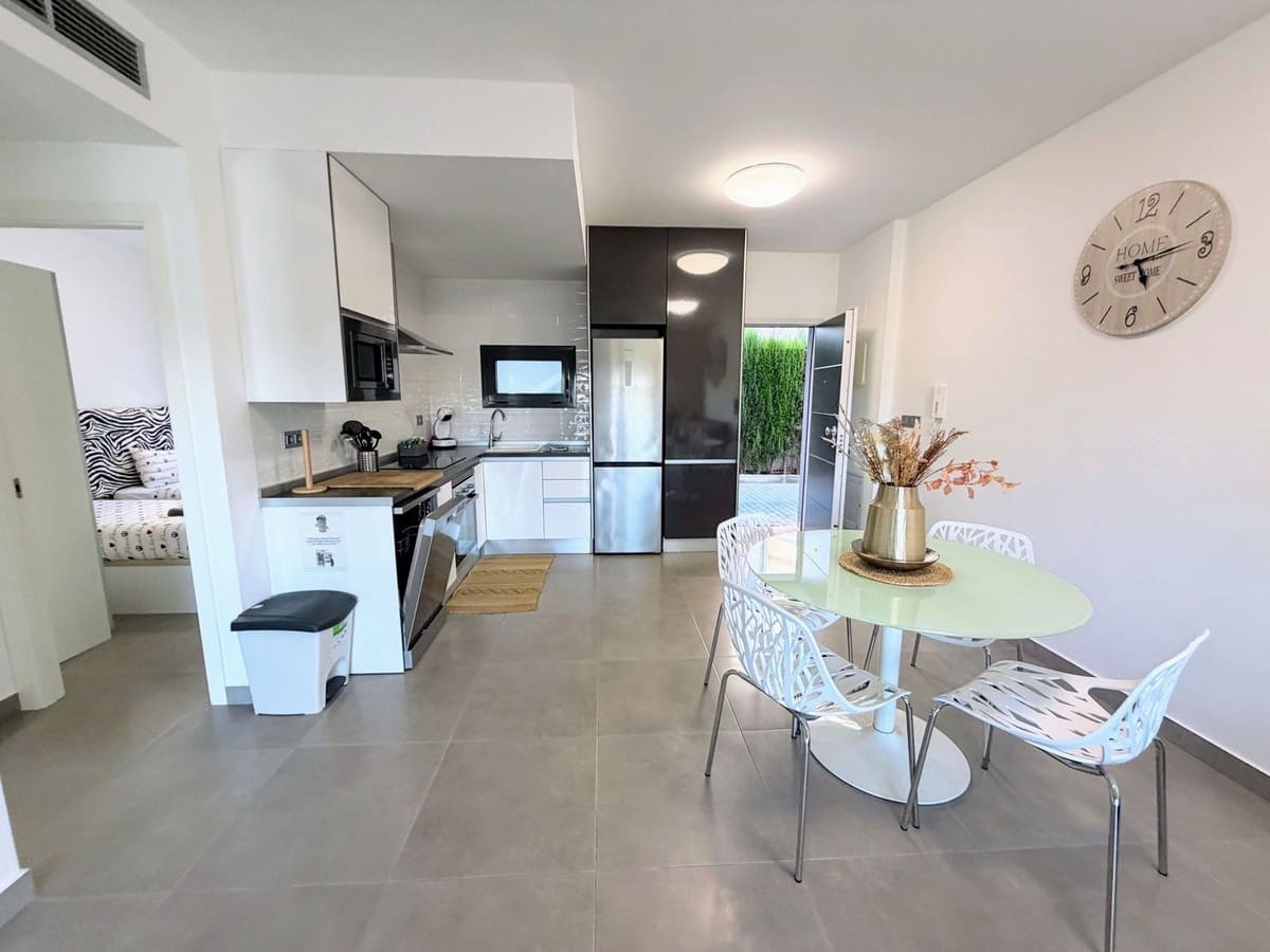 Apartamento de 2 habitaciones en Pilar de la Horadada en venta con piscina garaje - 219.900 € (Ref: 9461963)