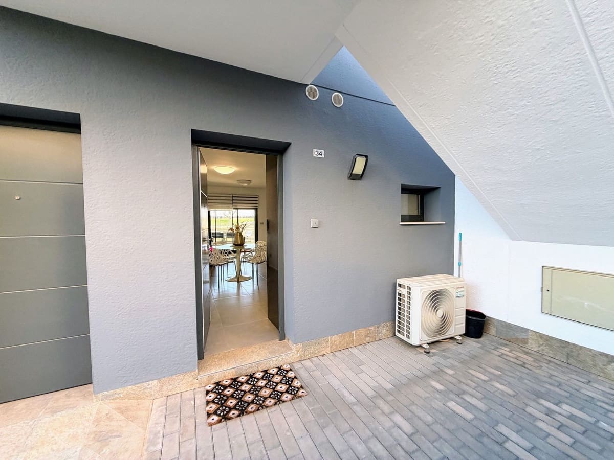 Apartamento de 2 habitaciones en Pilar de la Horadada en venta con piscina garaje - 219.900 € (Ref: 9461963)