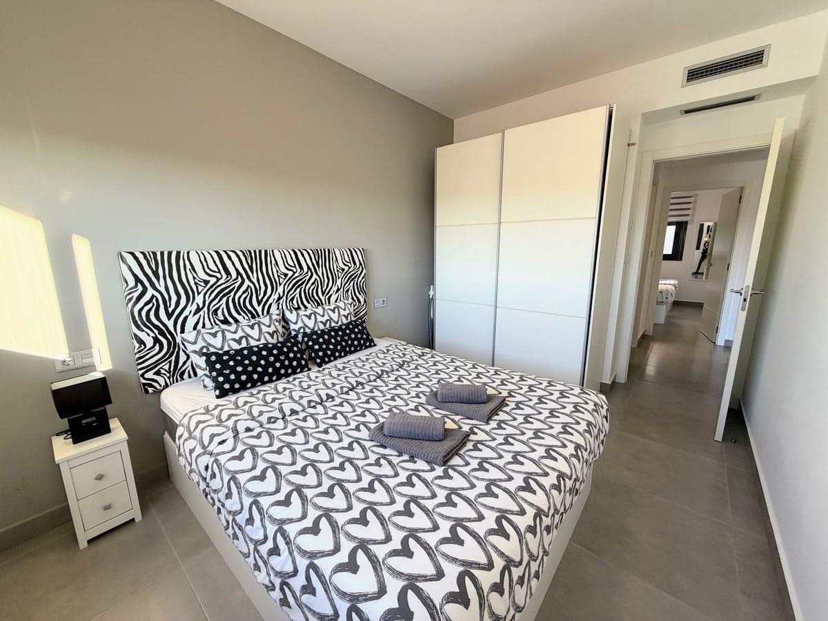 2 soverom Leilighet til salgs i Pilar de la Horadada med svømmebasseng garasje - € 219 900 (Ref: 9461963)