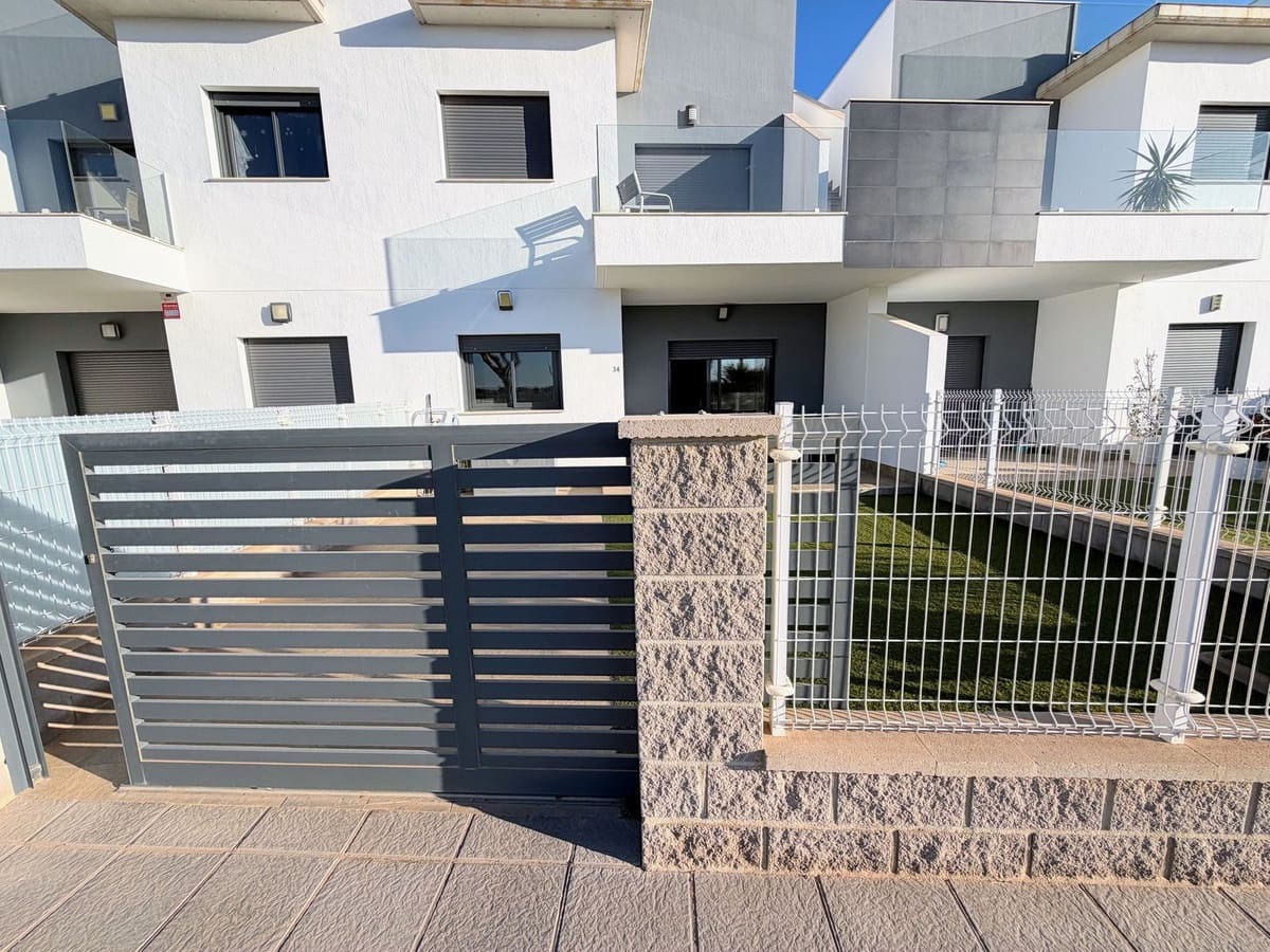 2 soverom Leilighet til salgs i Pilar de la Horadada med svømmebasseng garasje - € 219 900 (Ref: 9461963)