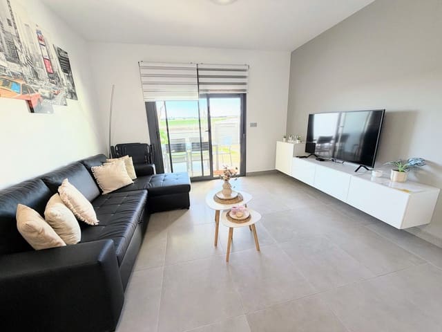 2 bedroom Apartment for sale in Pilar de la Horadada with pool garage - € 219,900 (Ref: 9461963)