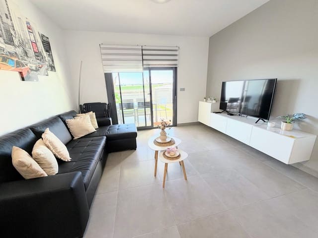 Apartamento de 2 habitaciones en Pilar de la Horadada en venta con piscina garaje - 219.900 € (Ref: 9461963)