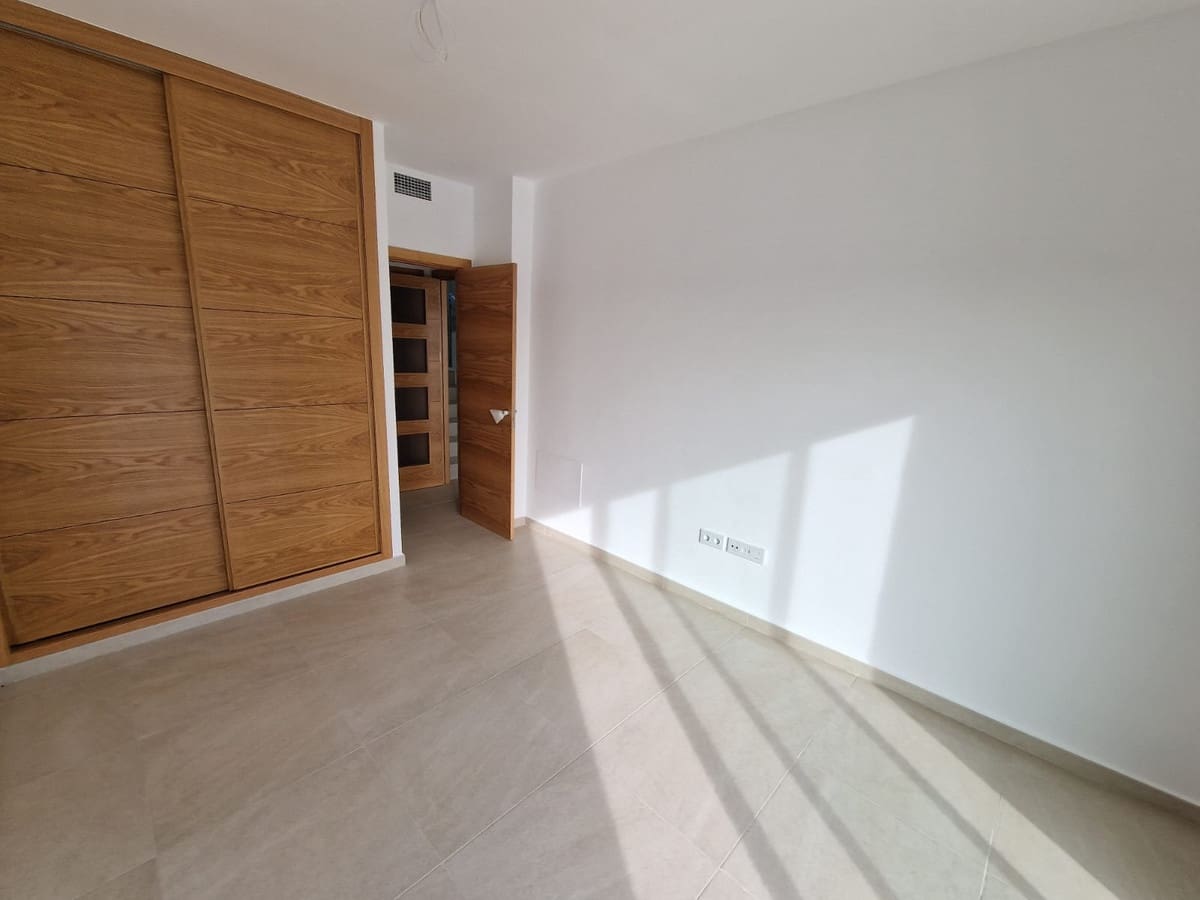 4 soverom Villa til salgs i Manilva med svømmebasseng - € 780 000 (Ref: 9464899)