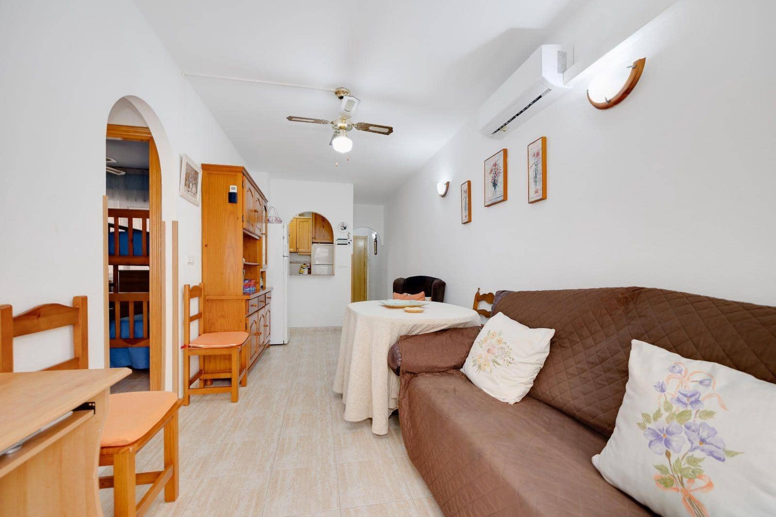 Apartamento de 3 habitaciones en Torrevieja en venta con piscina - 159.969 € (Ref: 9464906)