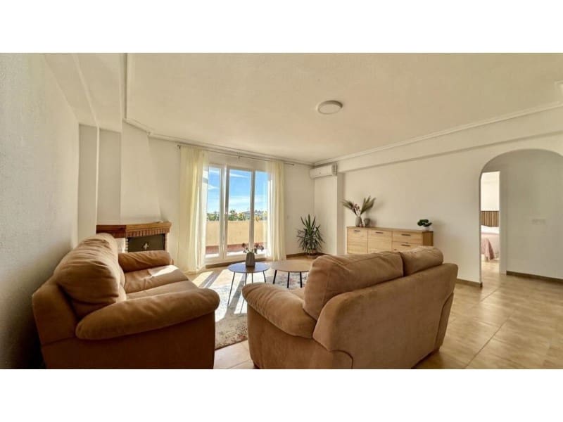 Ático de 2 habitaciones en Torrevieja en venta - 247.000 € (Ref: 9464907)