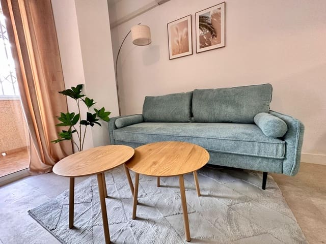 Apartamento de 2 habitaciones en Playa de los Locos, Torrevieja en venta con piscina - 169.900 € (Ref: 9468316)