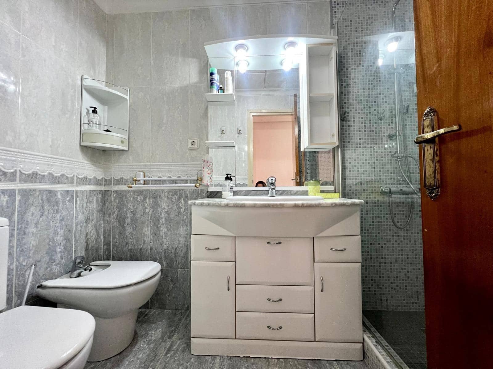 Apartamento de 3 habitaciones en Torrevieja en venta - 198.000 € (Ref: 9470325)