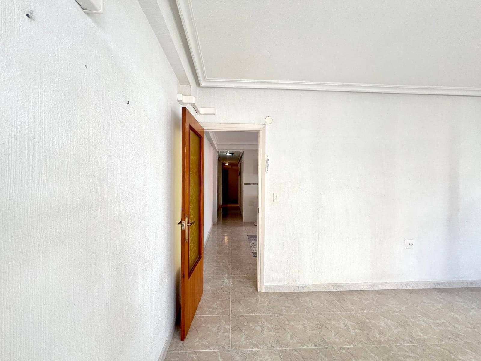 Apartamento de 3 habitaciones en Torrevieja en venta - 198.000 € (Ref: 9470325)