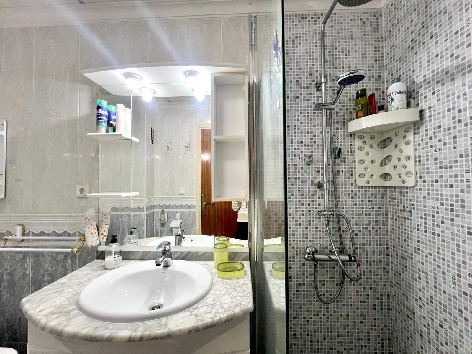 Apartamento de 3 habitaciones en Torrevieja en venta - 198.000 € (Ref: 9470325)