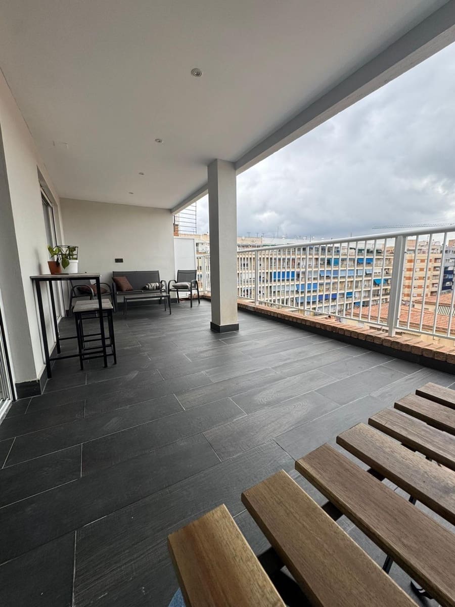 Ático de 2 habitaciones en Orihuela en venta - 179.000 € (Ref: 9470326)