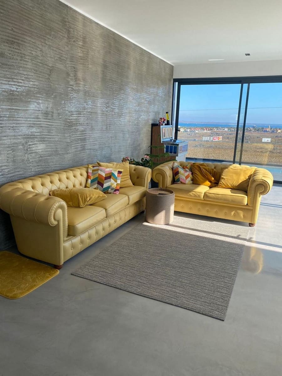 4 bedroom Villa for sale in Corralejo with pool - € 1,545,000 (Ref: 9470328)