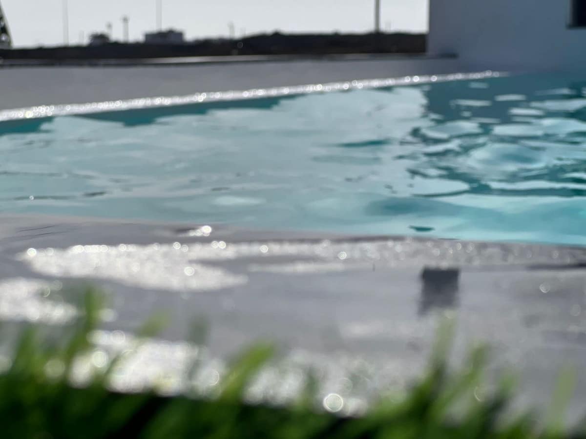 4 bedroom Villa for sale in Corralejo with pool - € 1,545,000 (Ref: 9470328)