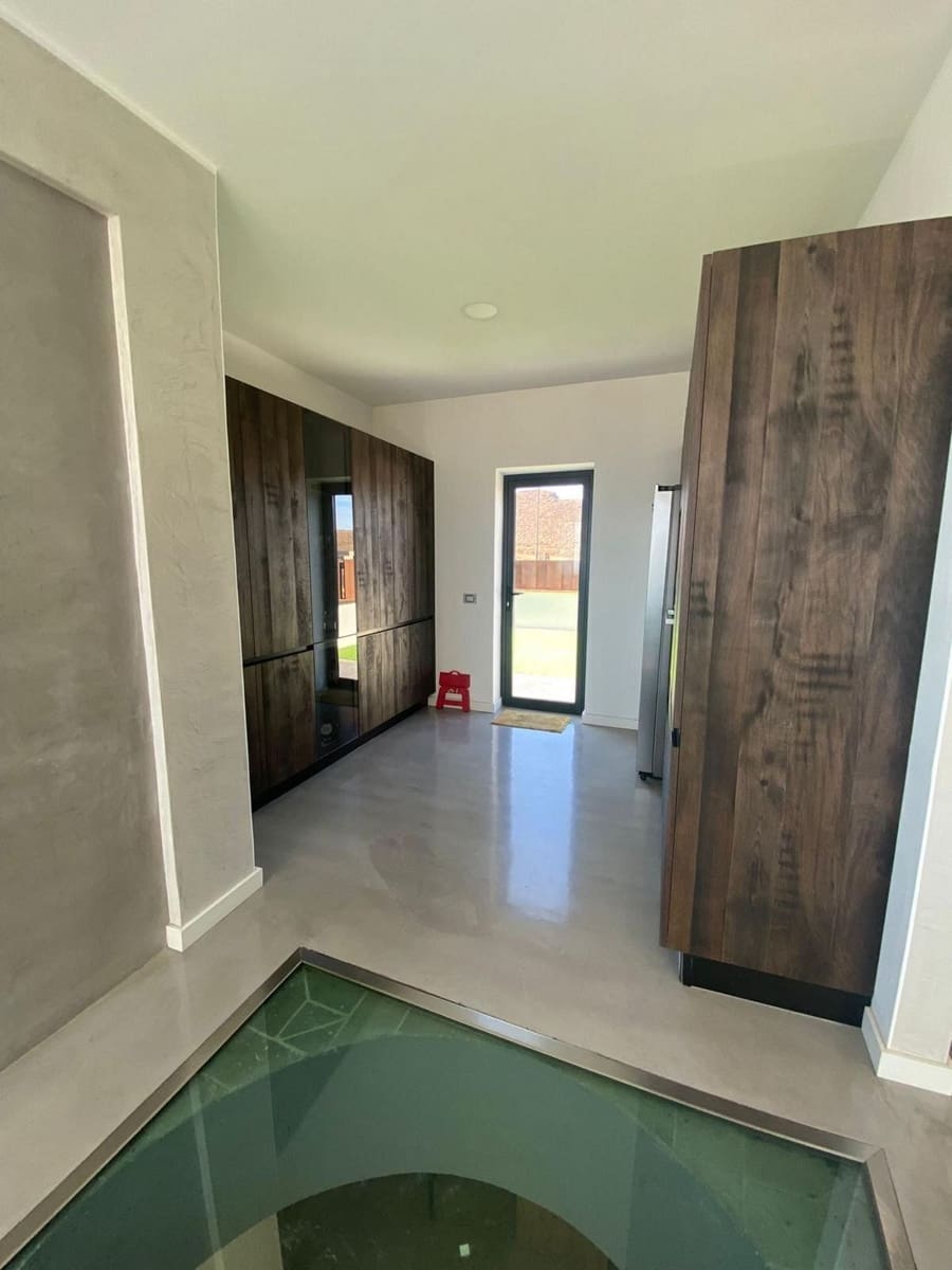 4 bedroom Villa for sale in Corralejo with pool - € 1,545,000 (Ref: 9470328)