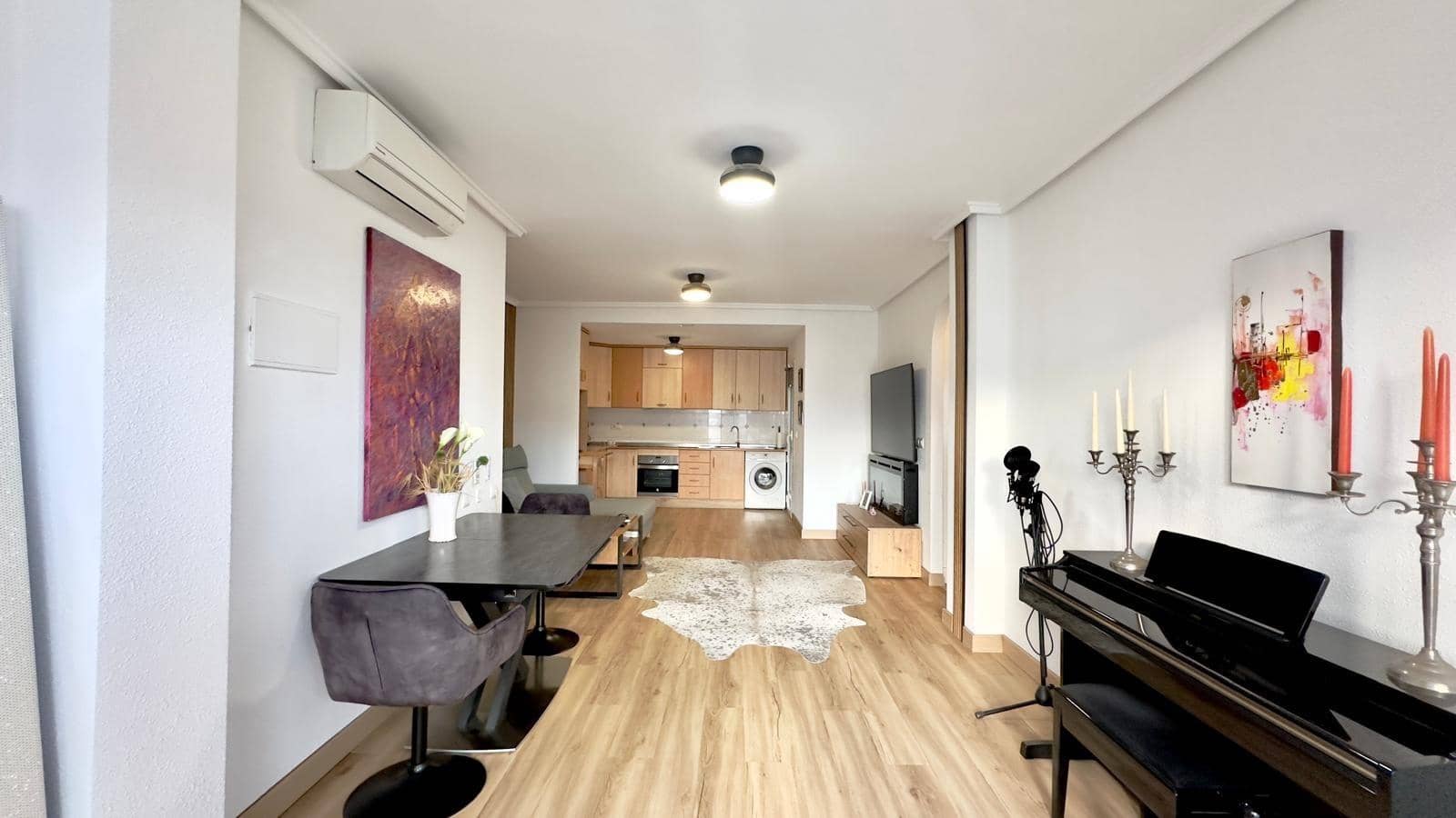 2 chambre Bungalow à vendre à Torrevieja avec piscine - 199 900 € (Ref: 9470930)