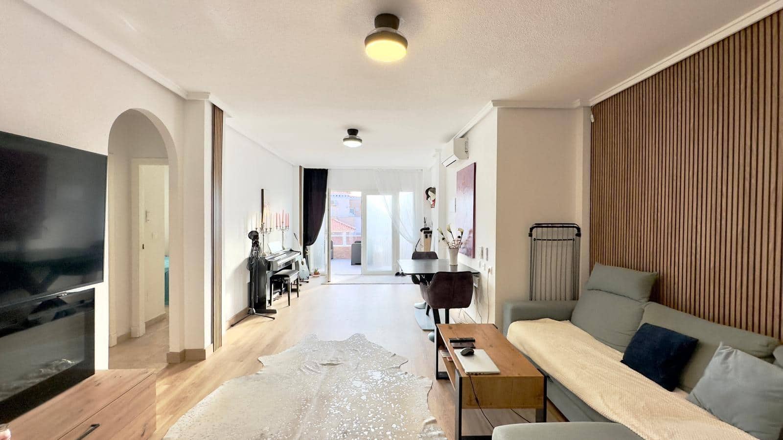 2 chambre Bungalow à vendre à Torrevieja avec piscine - 199 900 € (Ref: 9470930)