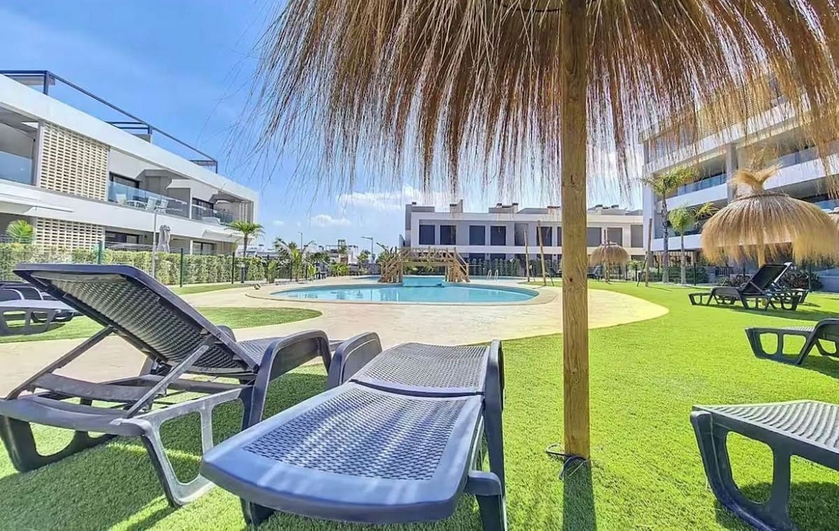 2 bedroom Apartment for sale in Torre-Pacheco with pool garage - € 355,000 (Ref: 9472795)