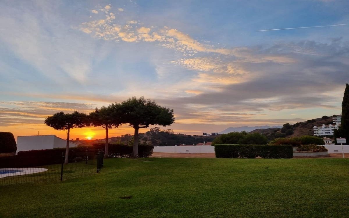 2 camera da letto Villetta Bifamiliare in vendita in Calahonda con piscina - 320.000 € (Rif: 9474047)