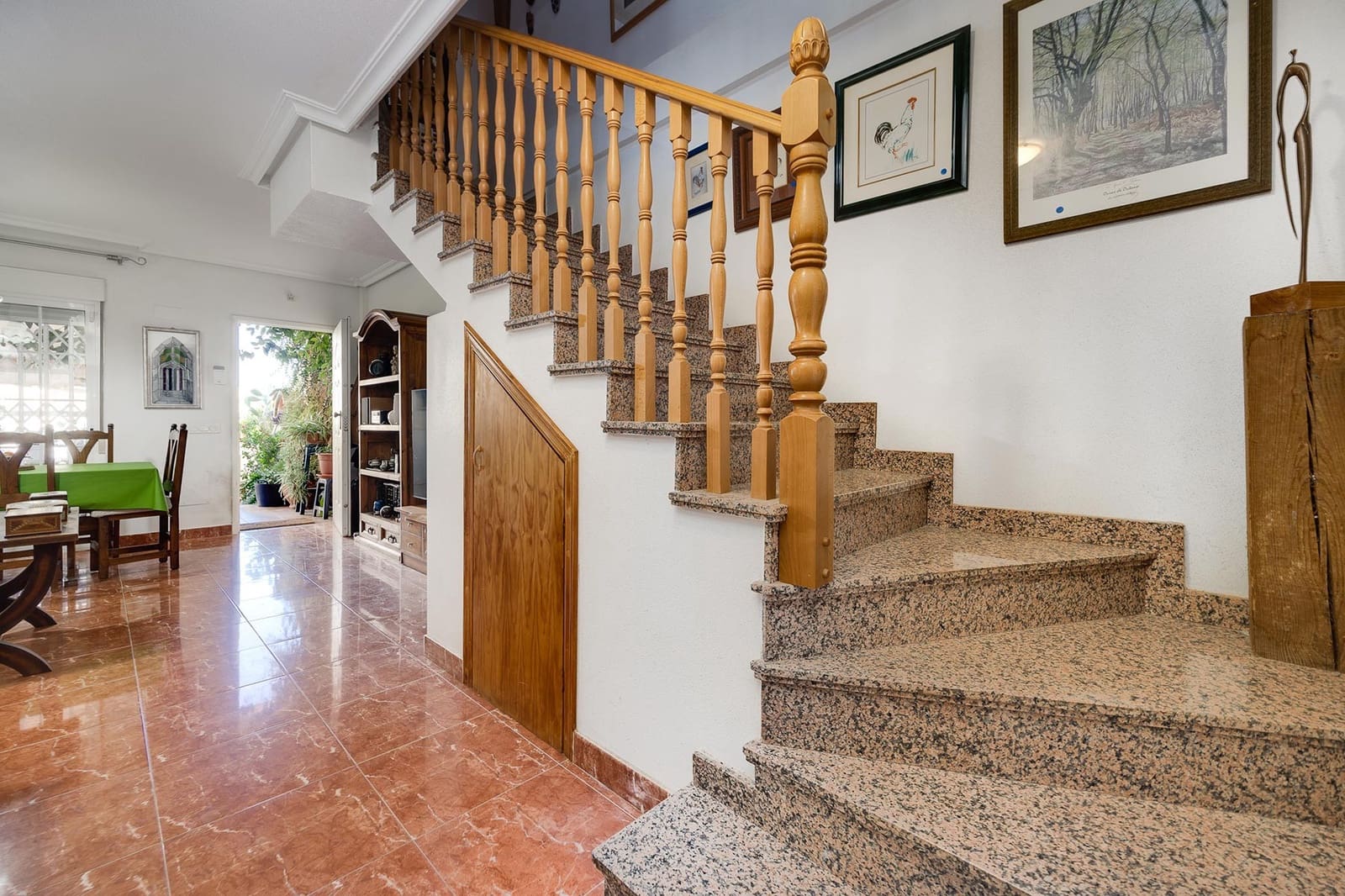 4 Zimmer Villa zu verkaufen in Orihuela Costa mit Pool Garage - 225.000 € (Ref: 9475537)