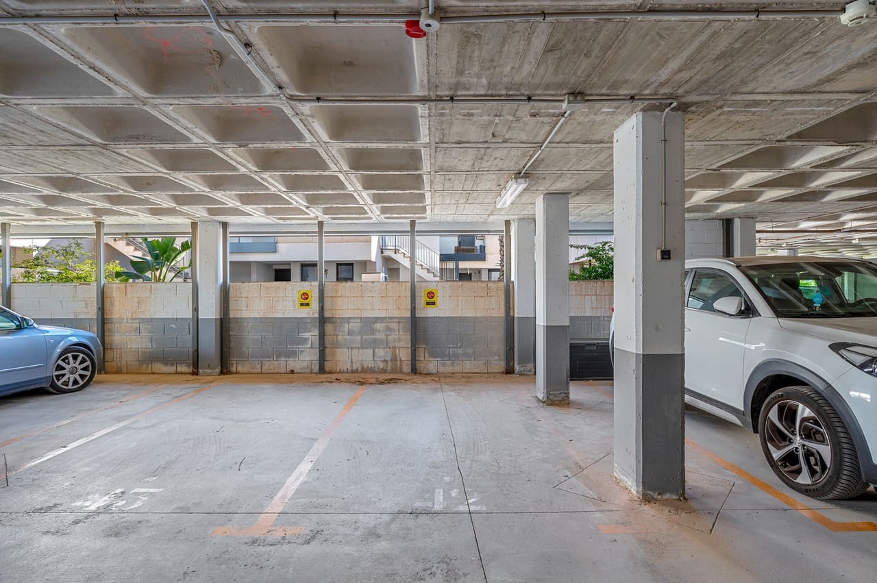 2 soveværelse Lejlighed til salg i Campoamor med garage - € 185.000 (Ref: 9475542)