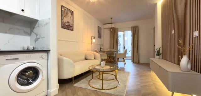 2 bedroom Apartment for sale in Parque de las Naciones, Torrevieja with pool - € 169,000 (Ref: 9481106)