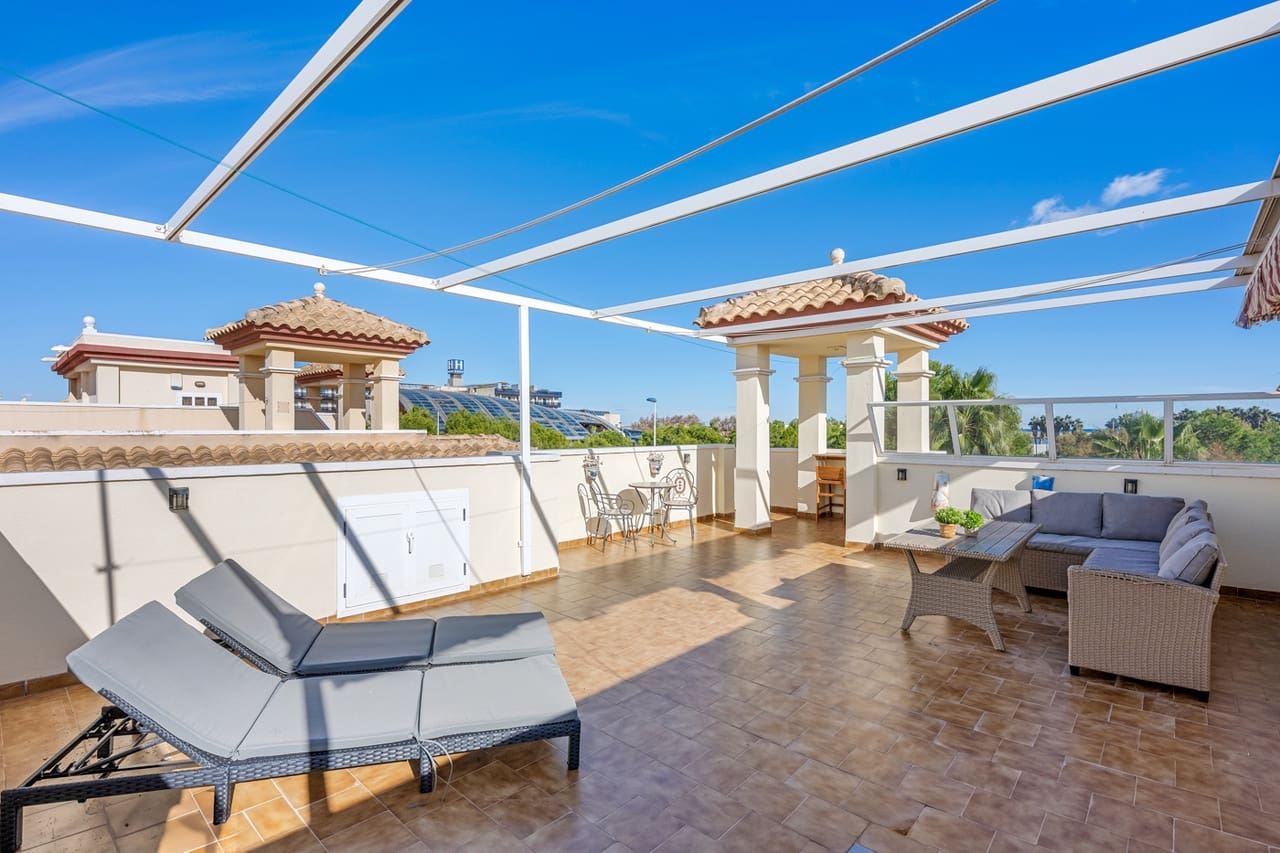 3 bedroom Bungalow for sale in San Pedro del Pinatar with garage - € 179,500 (Ref: 9481109)