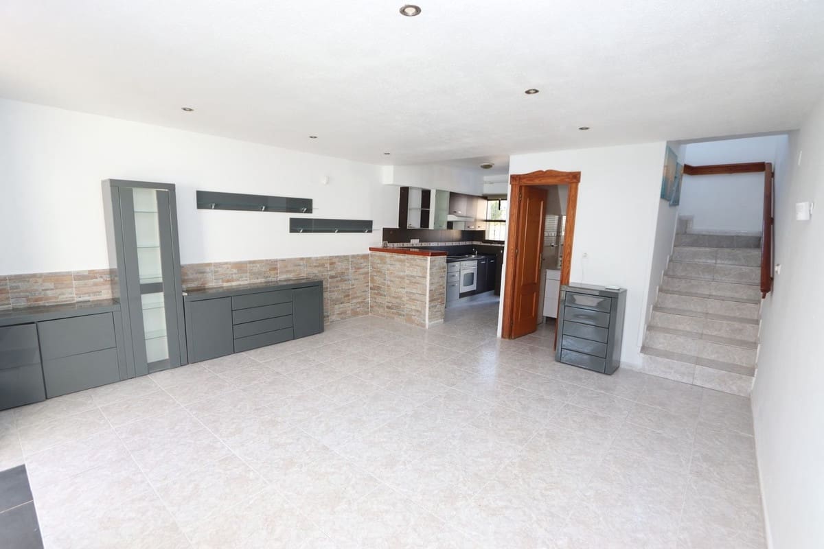 Pareado de 3 habitaciones en Los Balcones en venta - 165.000 € (Ref: 9481110)